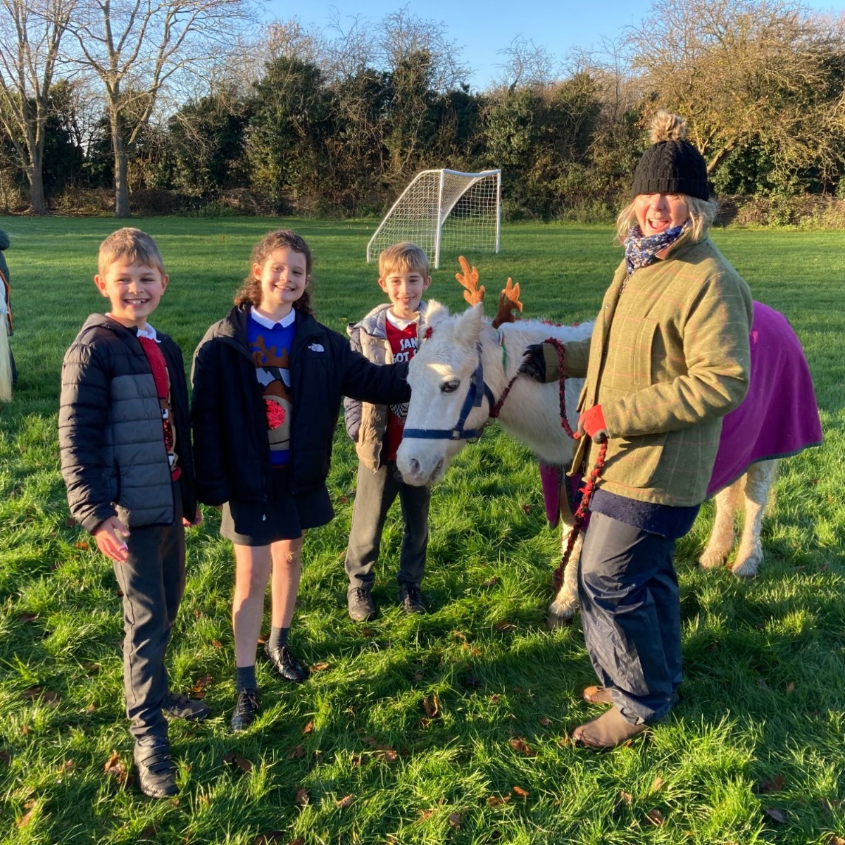 Weston Turville Church of England School Lots of Christmas fun at the